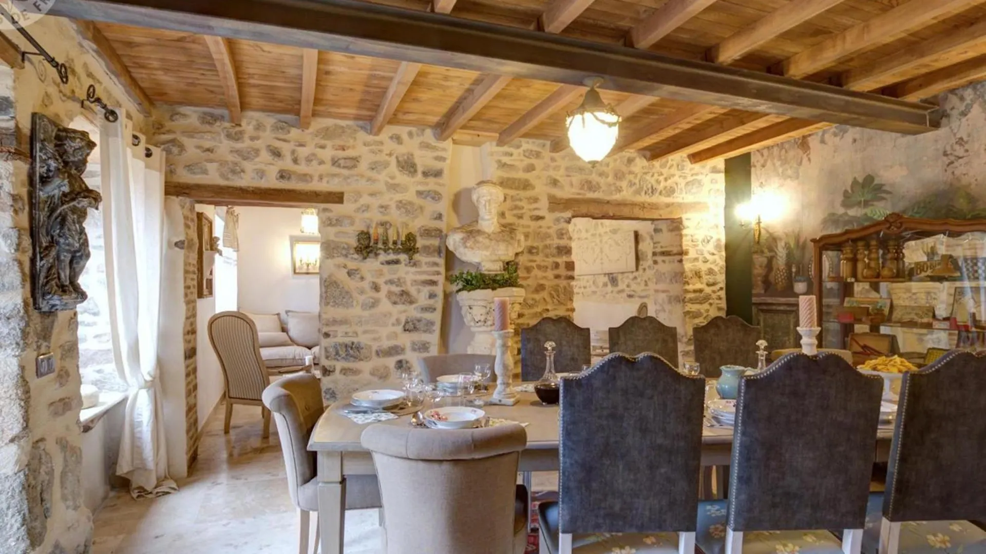 Gite De Charme Avec Piscine, Spa Et Sauna, 5 Chambres, Jardin Prive Et Equipements Modernes - Fr-1-496-311 Lure  0*, Lure (Loire)