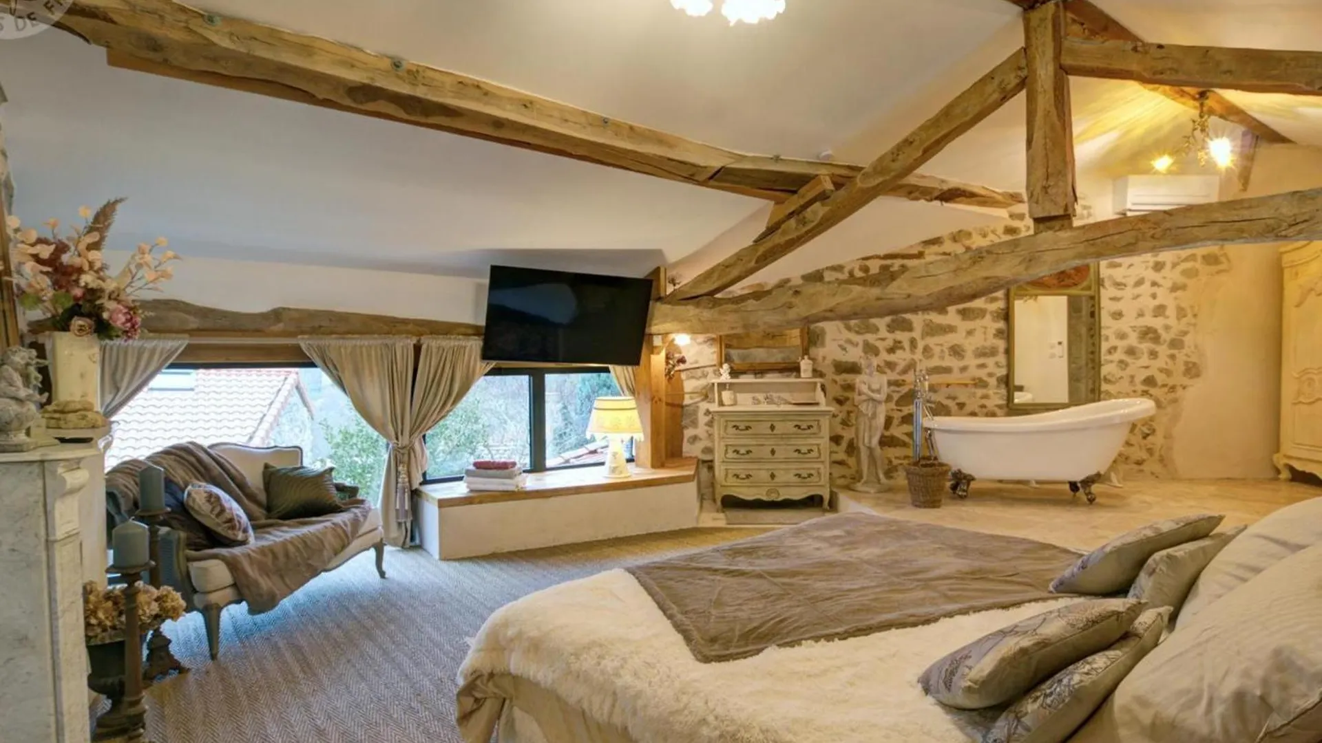 Holiday home Gite De Charme Avec Piscine, Spa Et Sauna, 5 Chambres, Jardin Prive Et Equipements Modernes - Fr-1-496-311 Lure  France